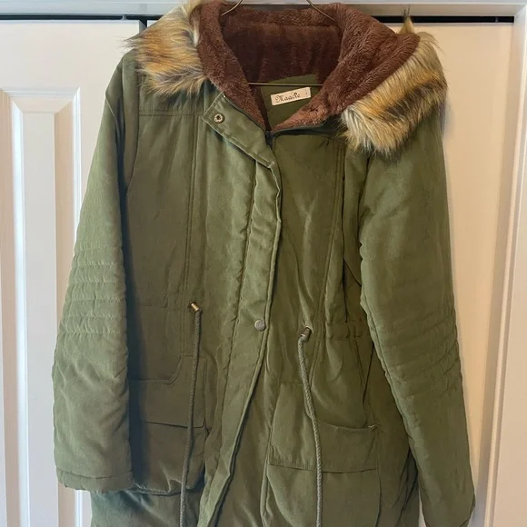 Maacie Convertible Maternity Winter Parka Coat - Picture 4 of 10